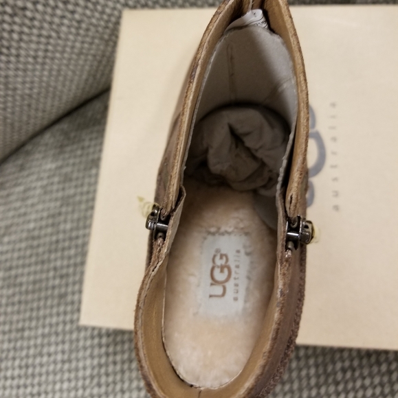 UGG Myrna Wedge Bootie Chestnut U100715CHE - Picture 6 of 6